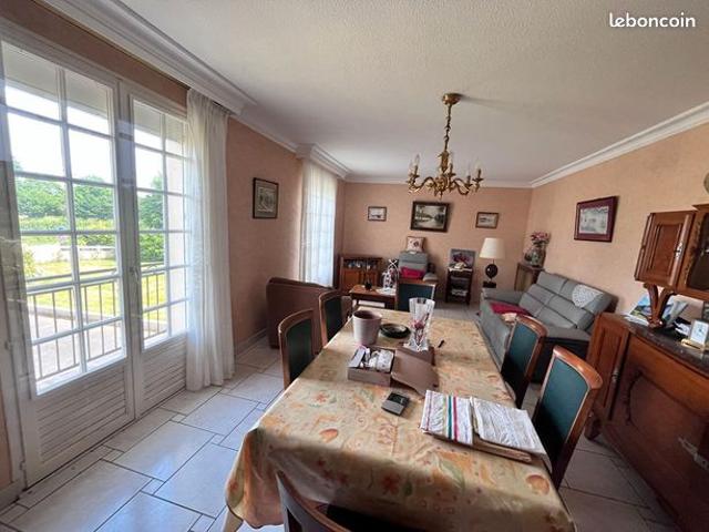 Maison 7 pièces 121 m²