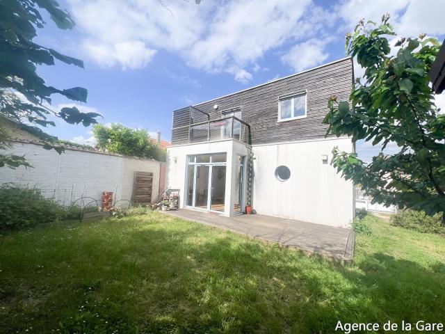 Maison 7 pièces 121 m²