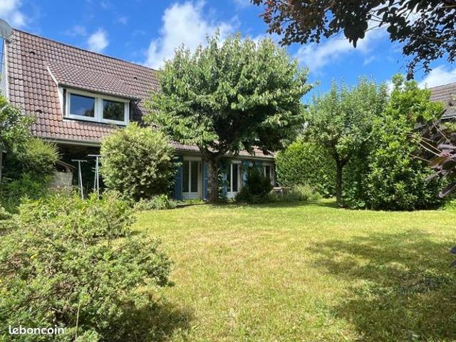 Maison 7 pièces 121 m²