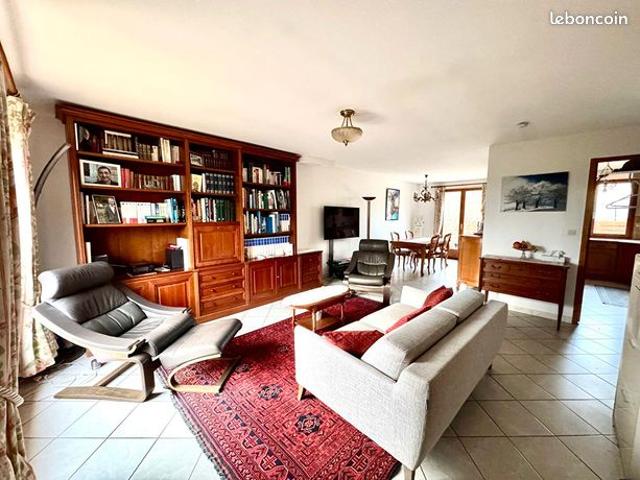 Maison 7 pièces 121 m²