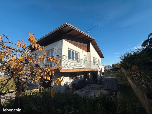 Maison 7 pièces 121 m²