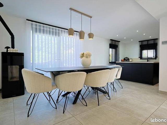 Maison 7 pièces 122 m²