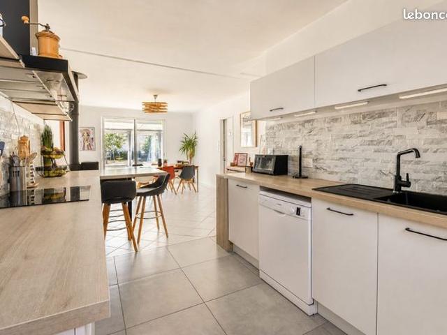 Maison 7 pièces 122 m²