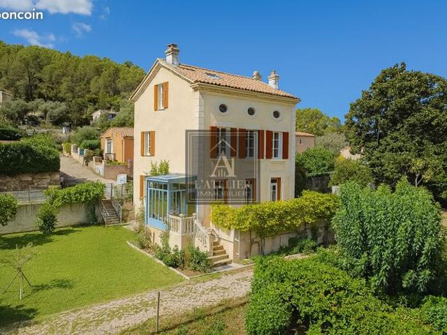 Maison 7 pièces 135 m²