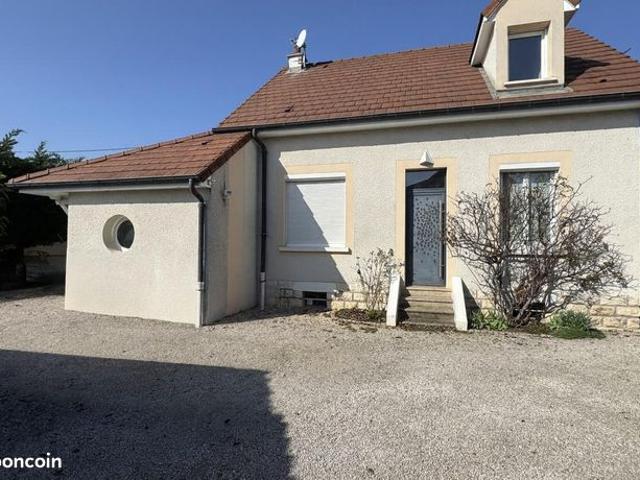 Maison 7 pièces 135 m²