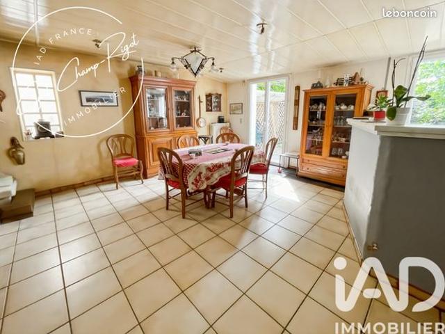 Maison 7 pièces 135 m²