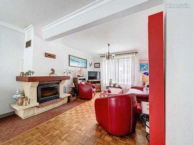 Maison 7 pièces 135 m²