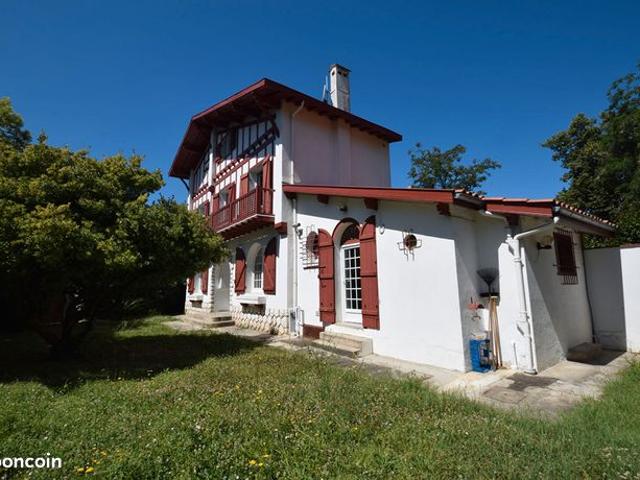 Maison 7 pièces 135 m²