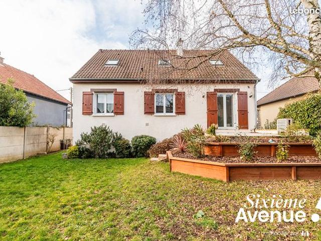 Maison 7 pièces 135 m²