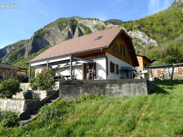 Maison 7 pièces 135 m²