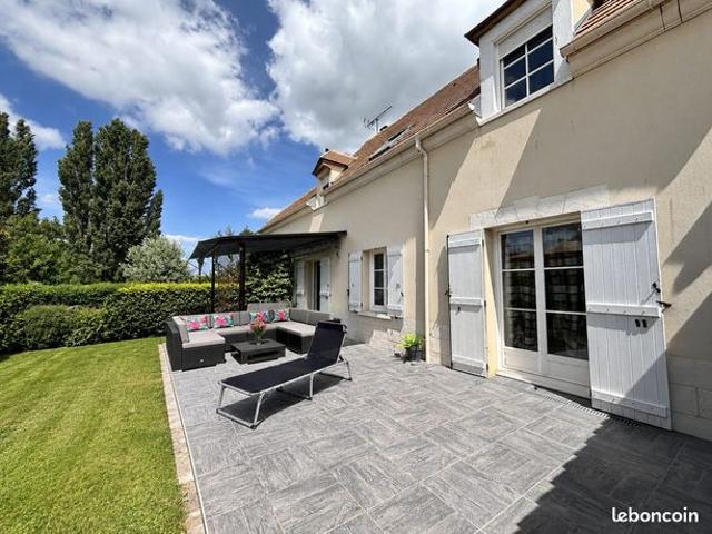 Maison 7 pièces 135 m²