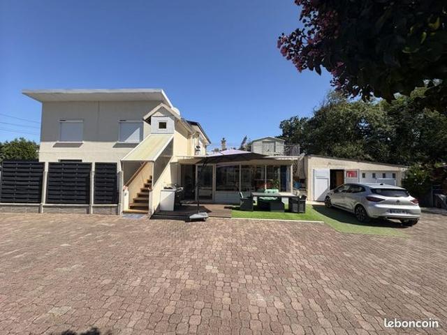 Maison 7 pièces 135 m²