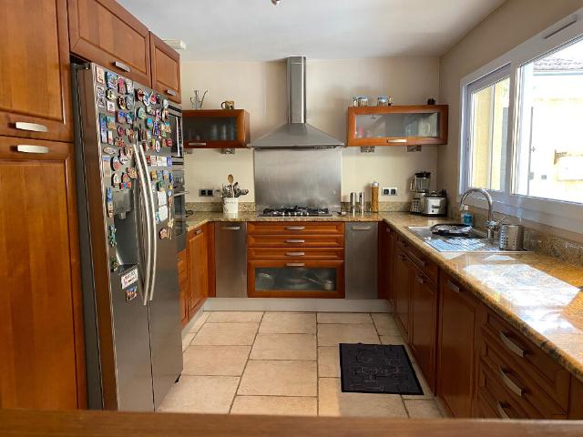 Maison 7 pièces, 135 m² à louer à Aix en Provence 13290