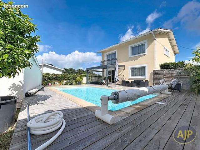 Maison 7 pièces 136 m²