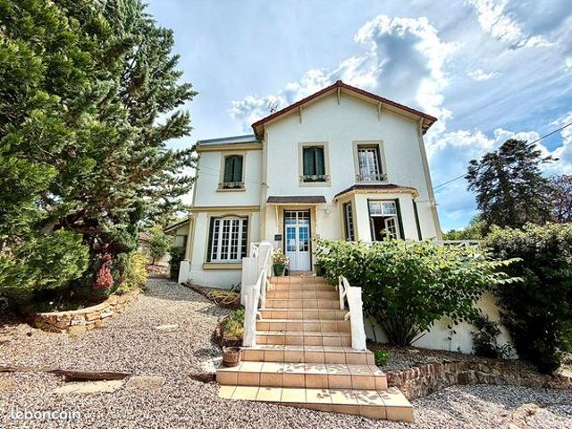 Maison 7 pièces 136 m²