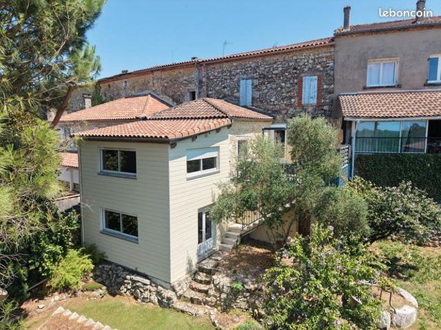 Maison 7 pièces 136 m²