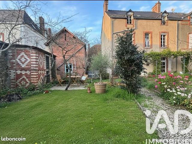 Maison 7 pièces 136 m²