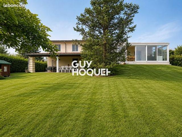 Maison 7 pièces 136 m²