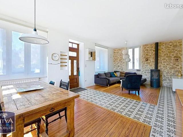 Maison 7 pièces 136 m²