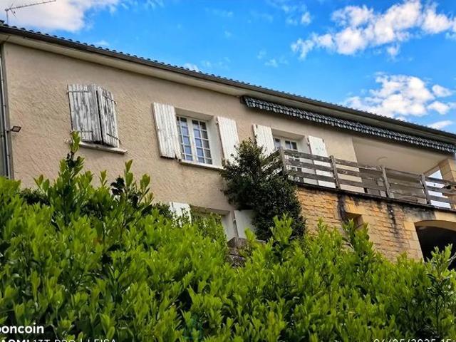 Maison 7 pièces 136 m²