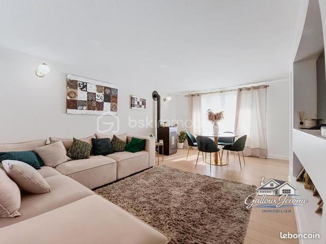 Maison 7 pièces 136 m²