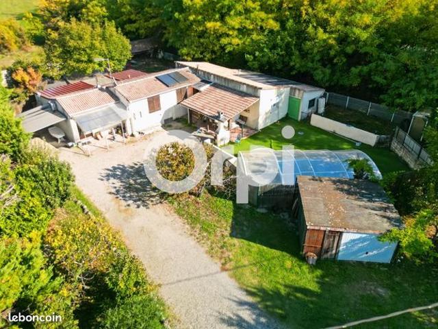 Maison 7 pièces 136 m²