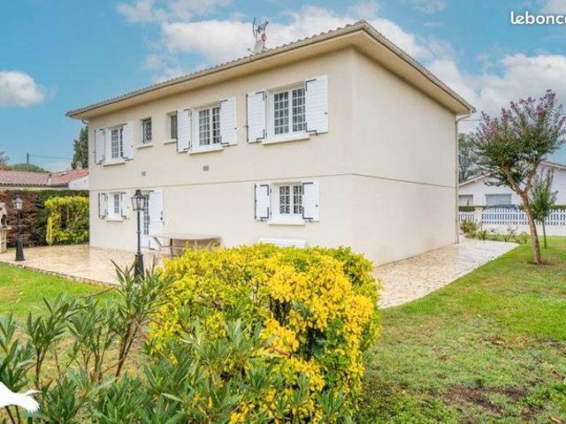 Maison 7 pièces 136 m²