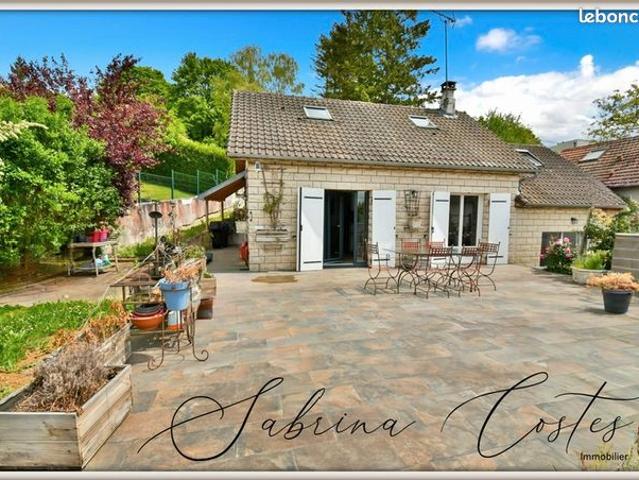 Maison 7 pièces 136 m²