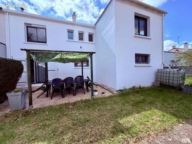 Maison 7 pièces 136 m²