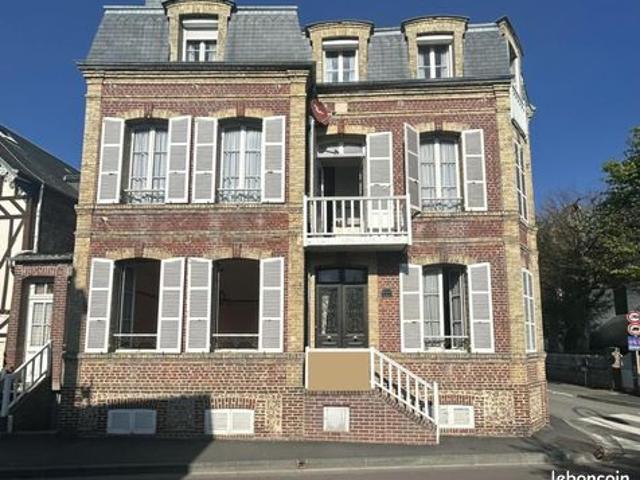 Maison 7 pièces 136 m²