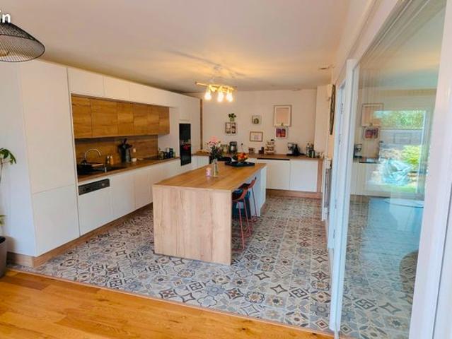 Maison 7 pièces 137 m²