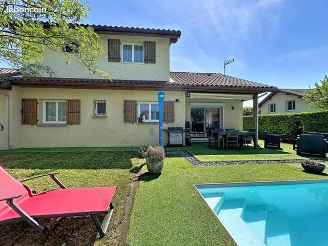 Maison 7 pièces 137 m²