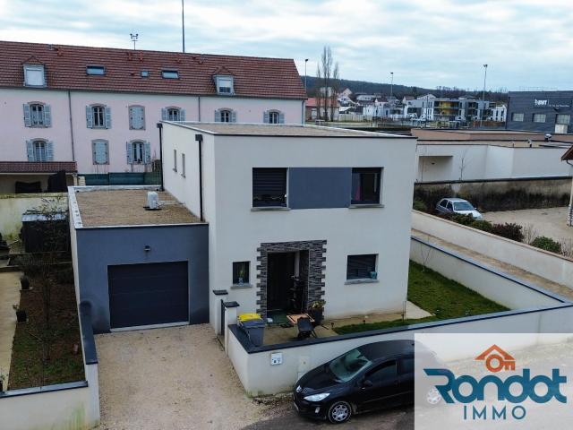 Maison 7 pièces 137 m²