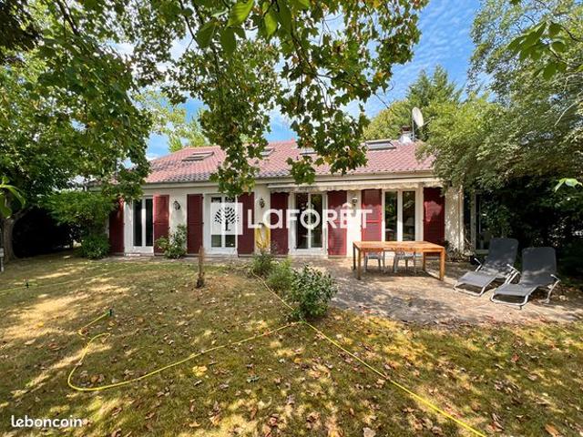 Maison 7 pièces 137 m²
