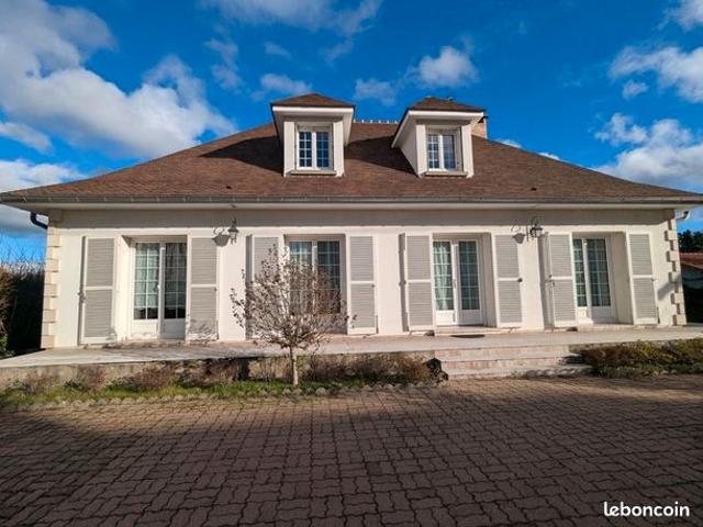 Maison 7 pièces 137 m²