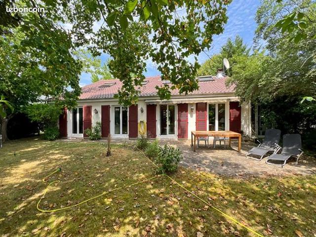 Maison 7 pièces 137 m²