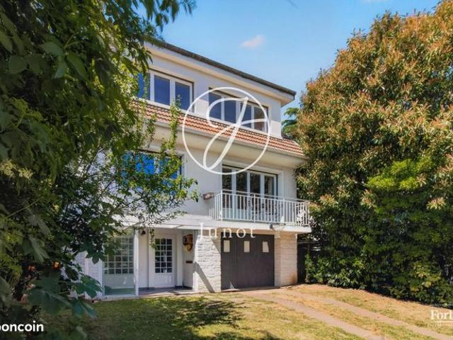 Maison 7 pièces 137 m²