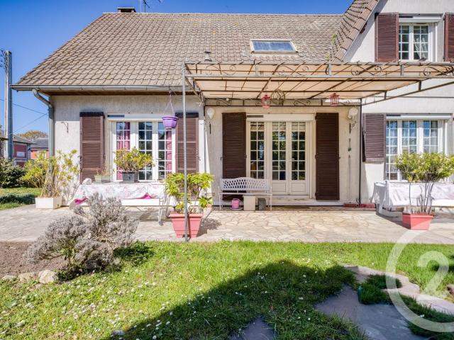 Maison 7 pièces 138 m²