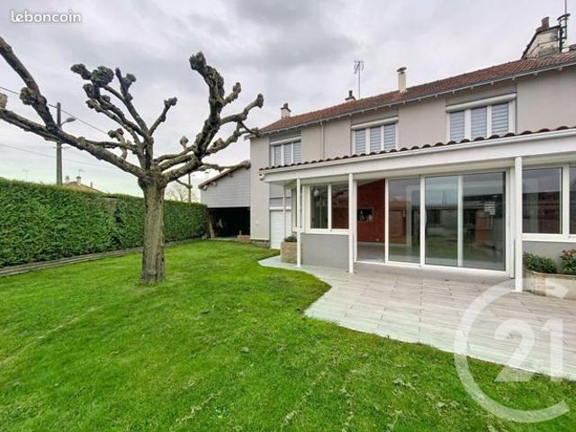 Maison 7 pièces 138 m²
