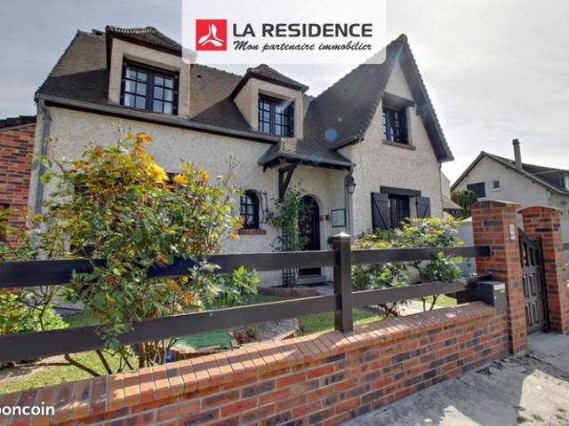 Maison 7 pièces 138 m²