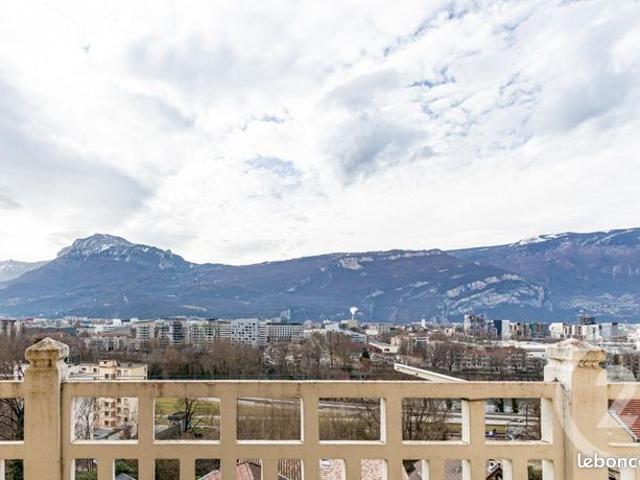Maison 7 pièces 138 m²