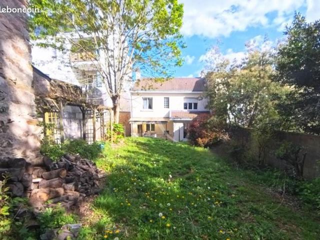 Maison 7 pièces 138 m²