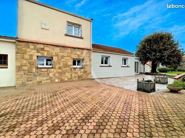 Maison 7 pièces 138 m²