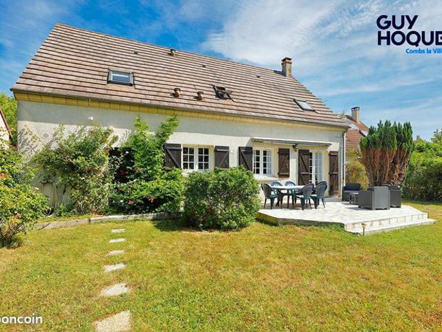 Maison 7 pièces 138 m²