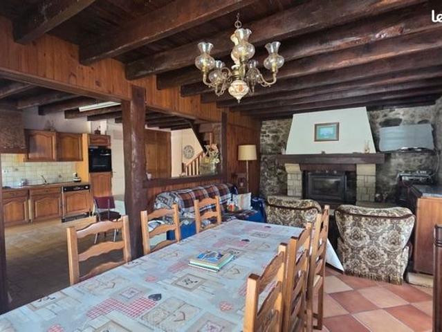 Maison 7 pièces 138 m²