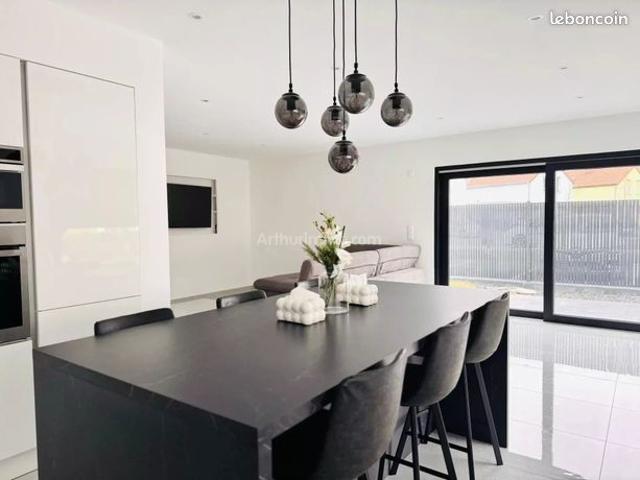 Maison 7 pièces 138 m²