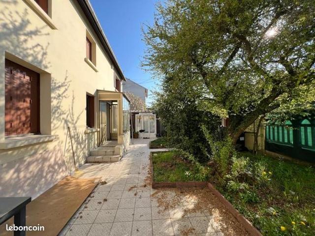 Maison 7 pièces 138 m²
