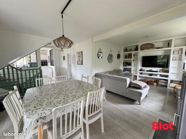 Maison 7 pièces 138 m²