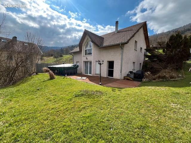 Maison 7 pièces 138 m²