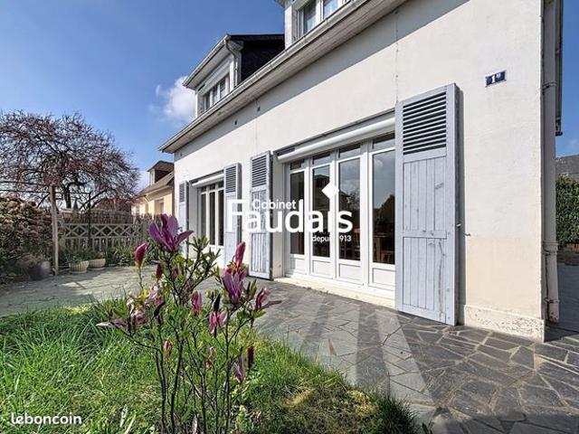 Maison 7 pièces 138 m²